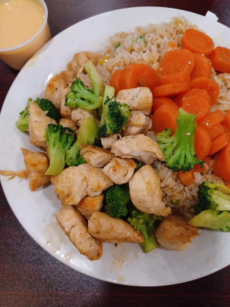 Hibachi Chicken with Broccoli